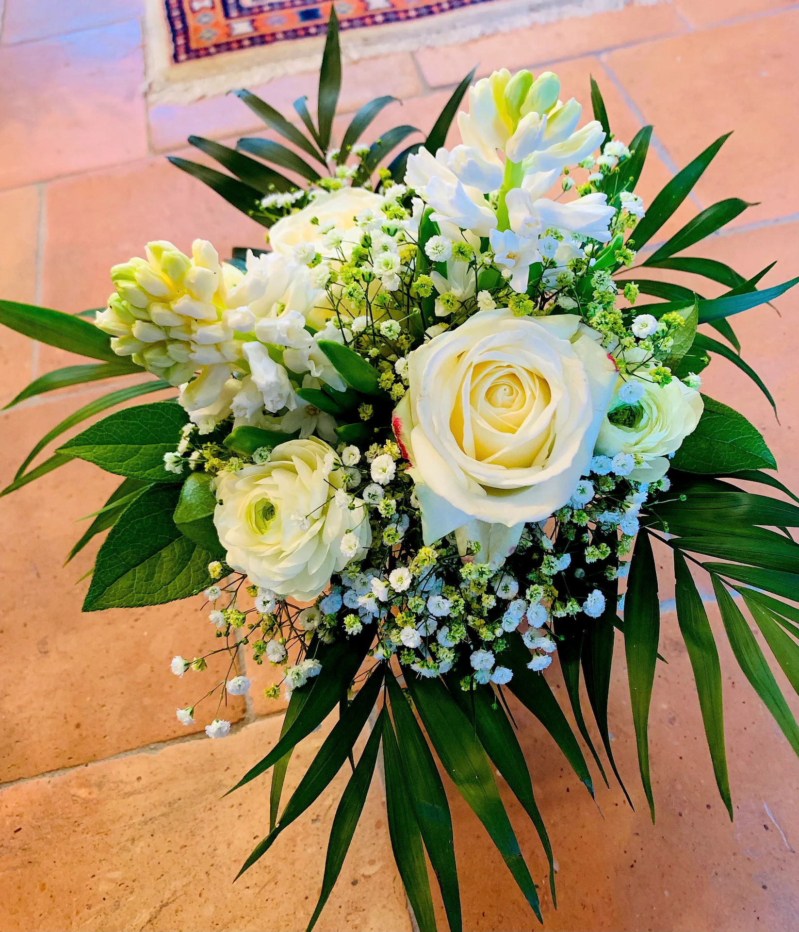 Handgebundener Strauss von Blumen am Lindenweg (Bild 2)
