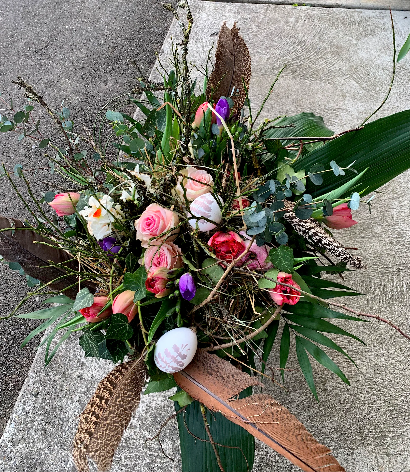 Handgebundener Strauss von Blumen am Lindenweg (Bild 7)
